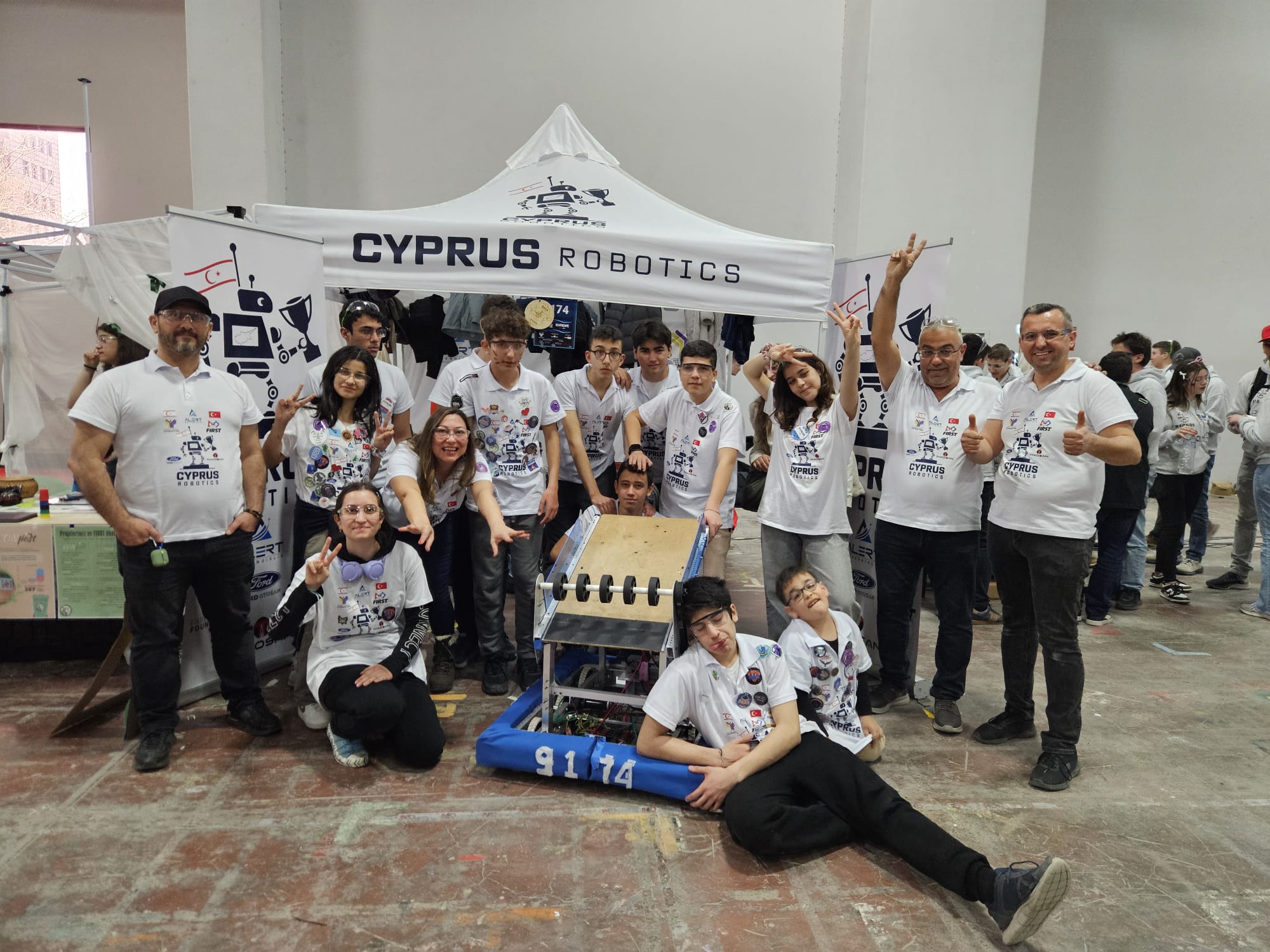 Cyprus Robotics Team 9174 Marmara Regional takım fotoğrafı