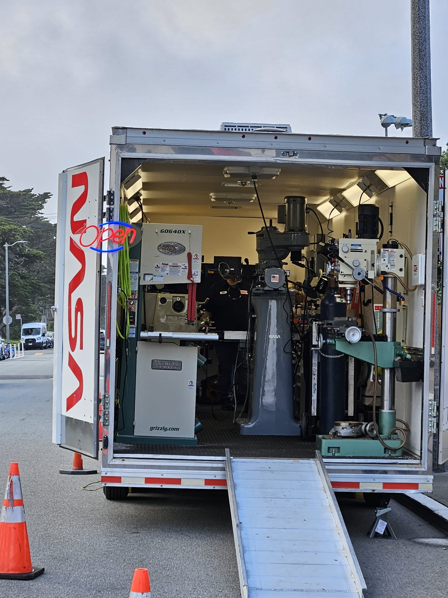 NASA mobil makine atölyesinin turnuva alanındaki aracı